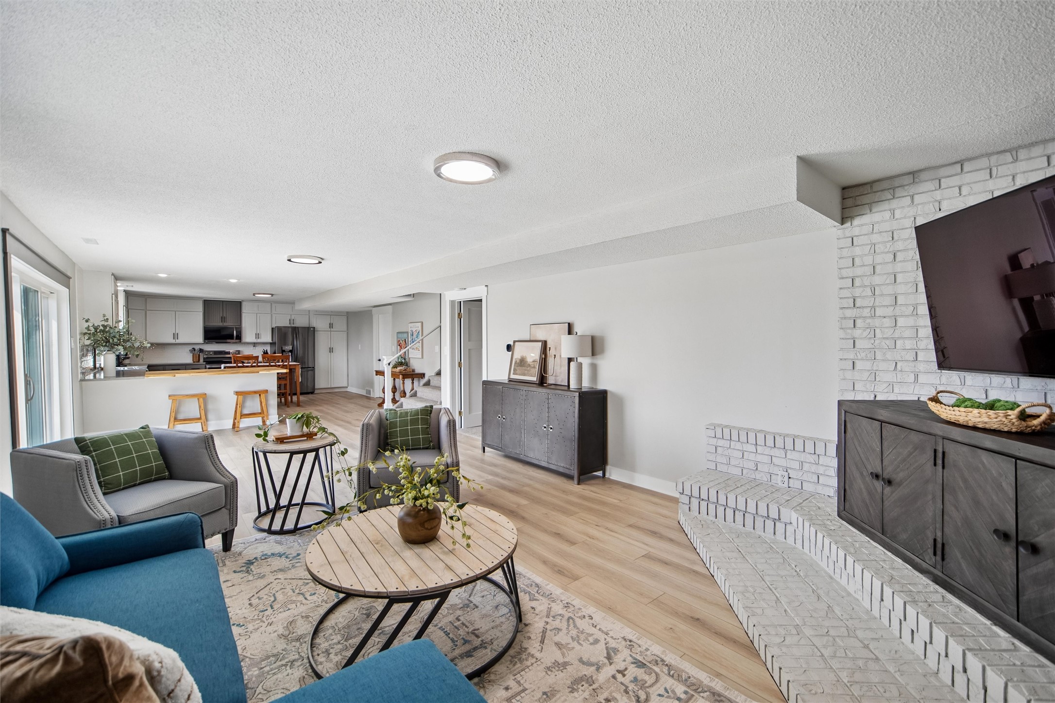 10245 E 82nd Street S