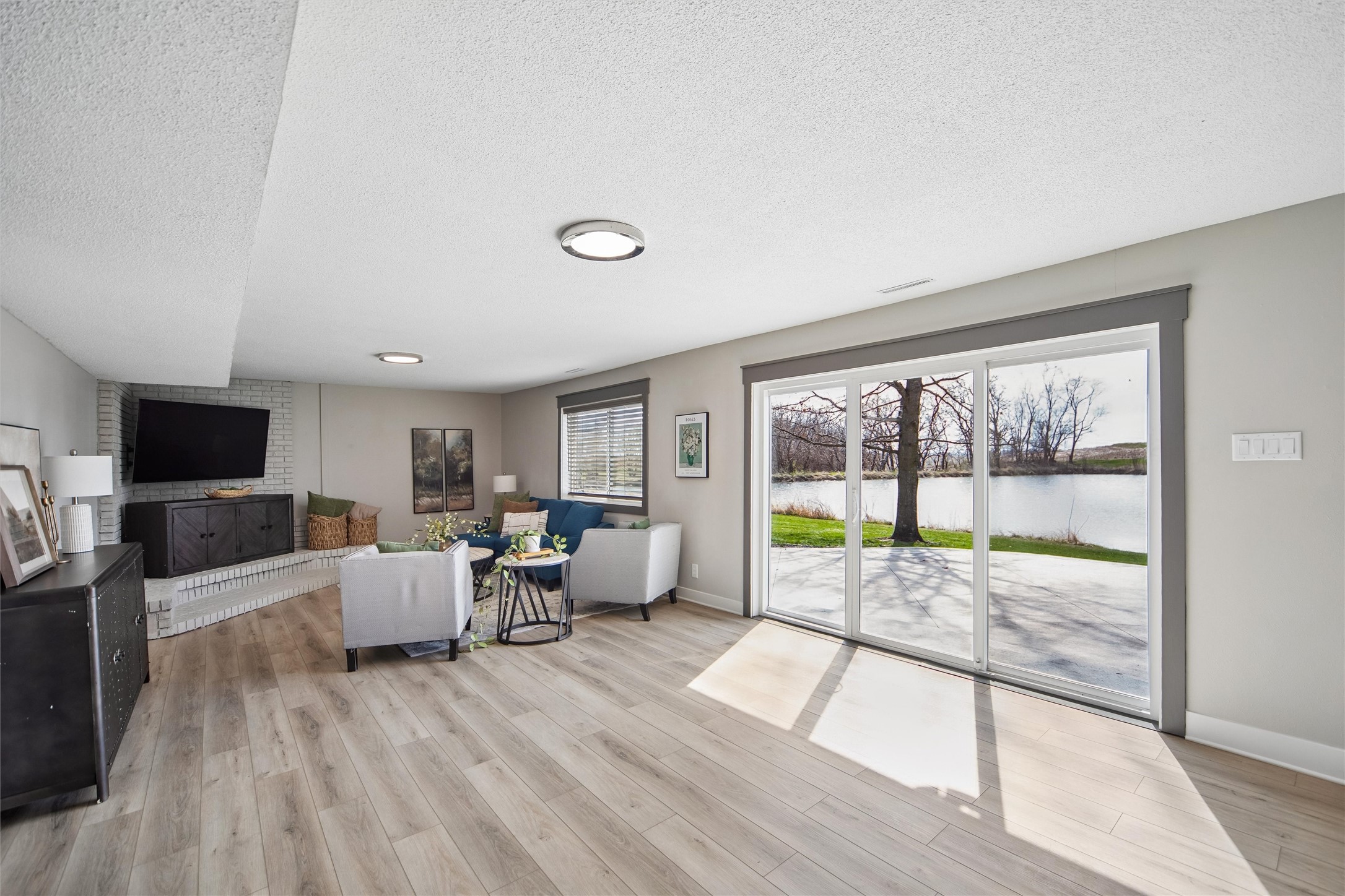 10245 E 82nd Street S