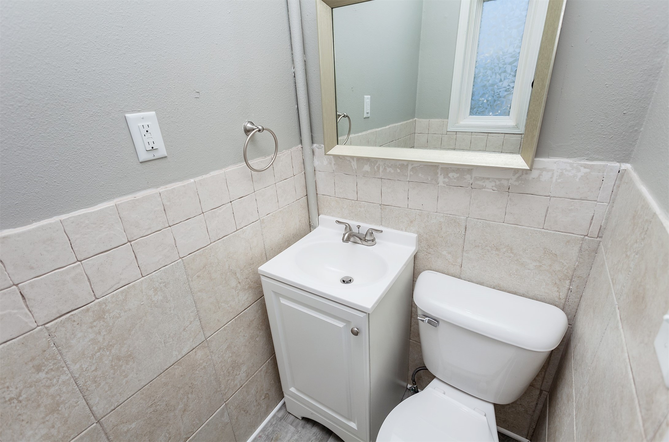 1915 E 22nd Street, Des Moines, Iowa image 17