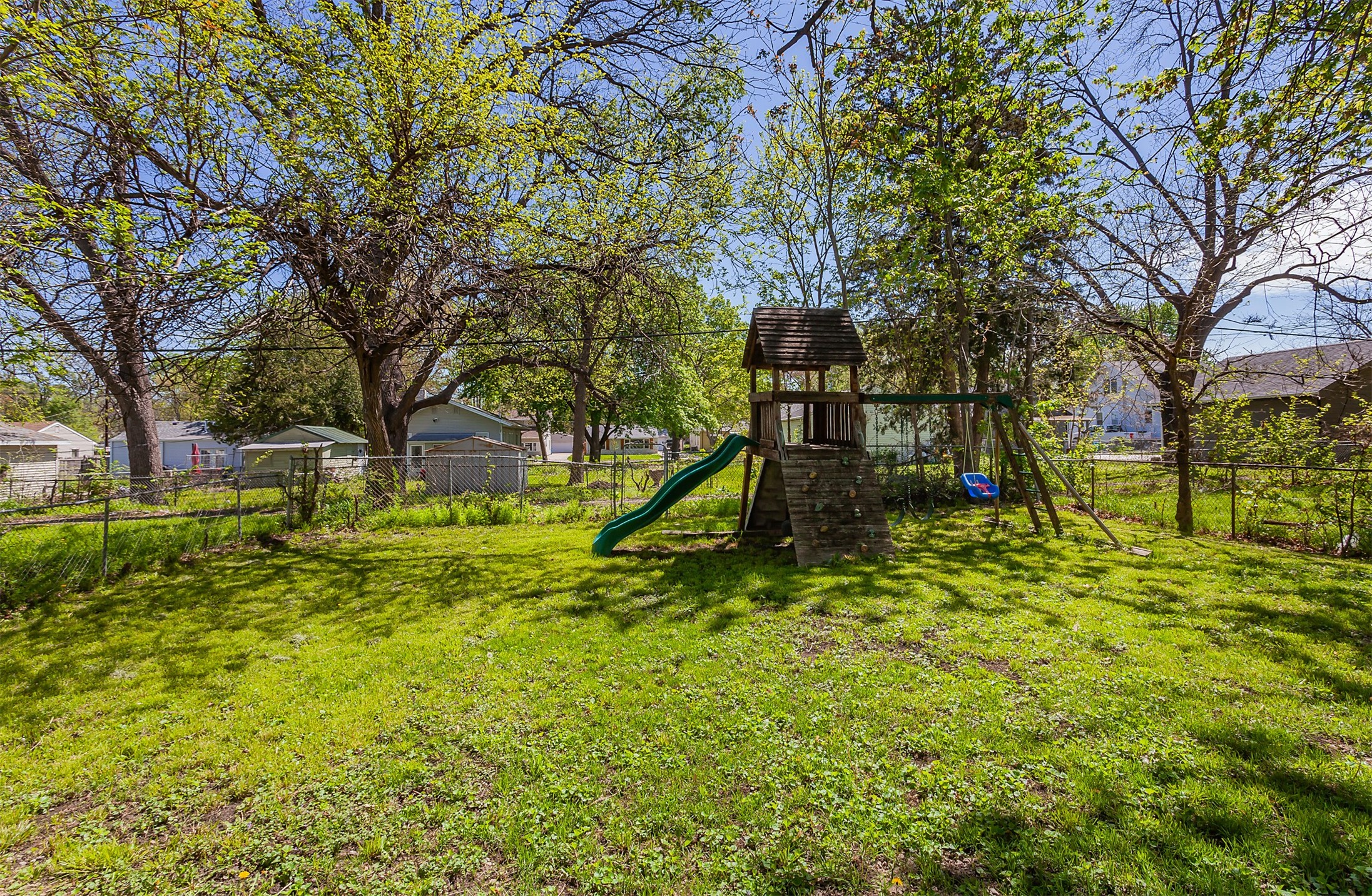 1915 E 22nd Street, Des Moines, Iowa image 22