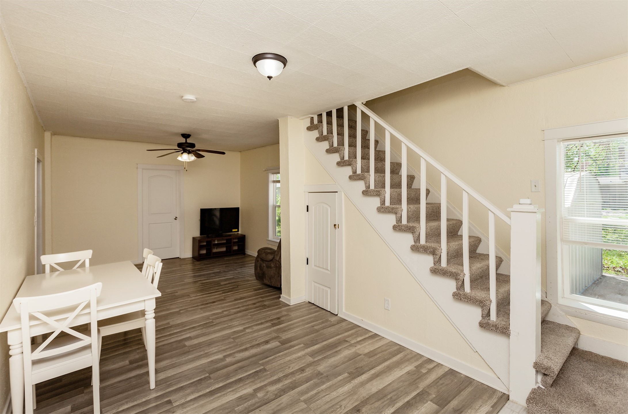 1915 E 22nd Street, Des Moines, Iowa image 3