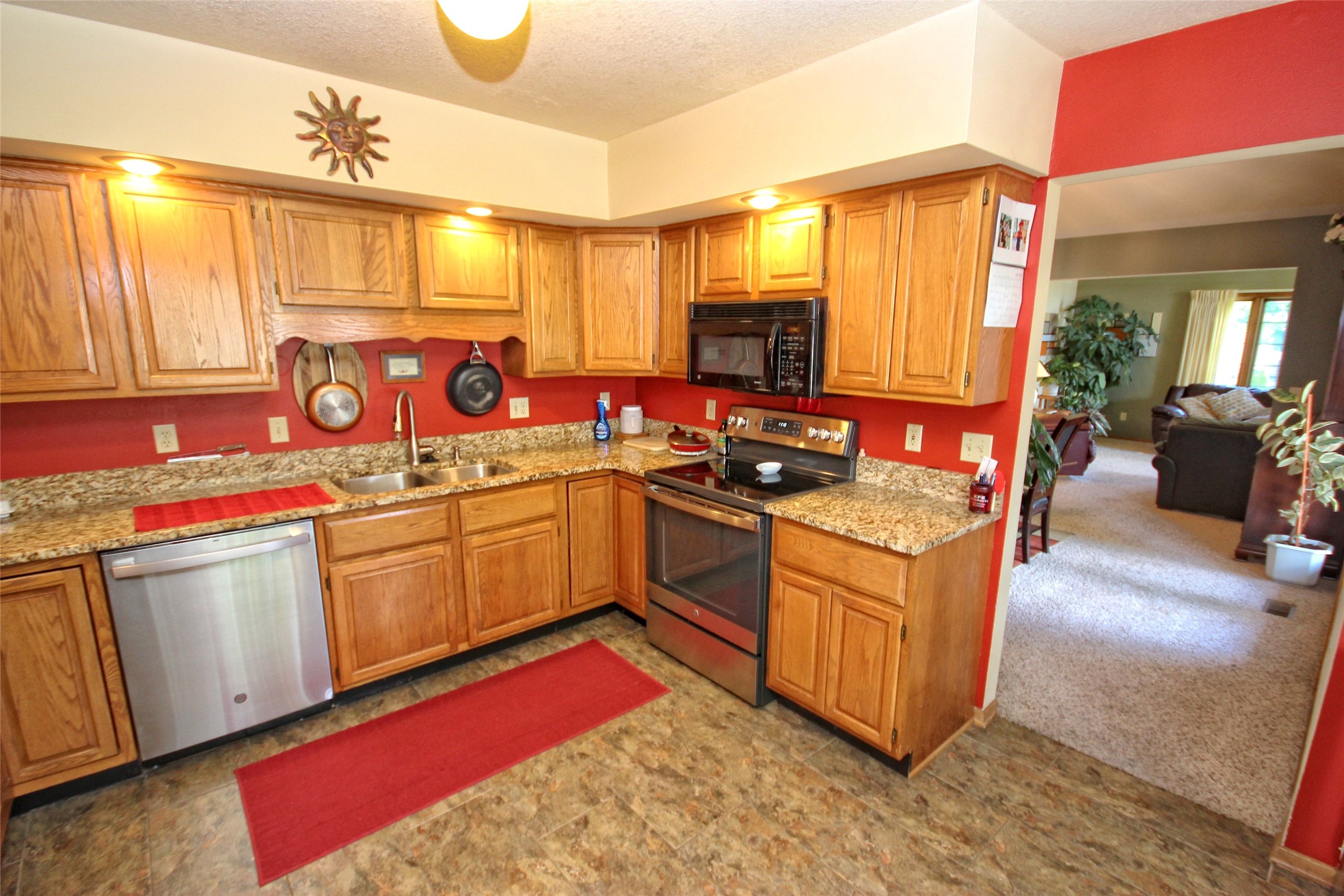 5903 Aspen Circle, Johnston, Iowa image 12