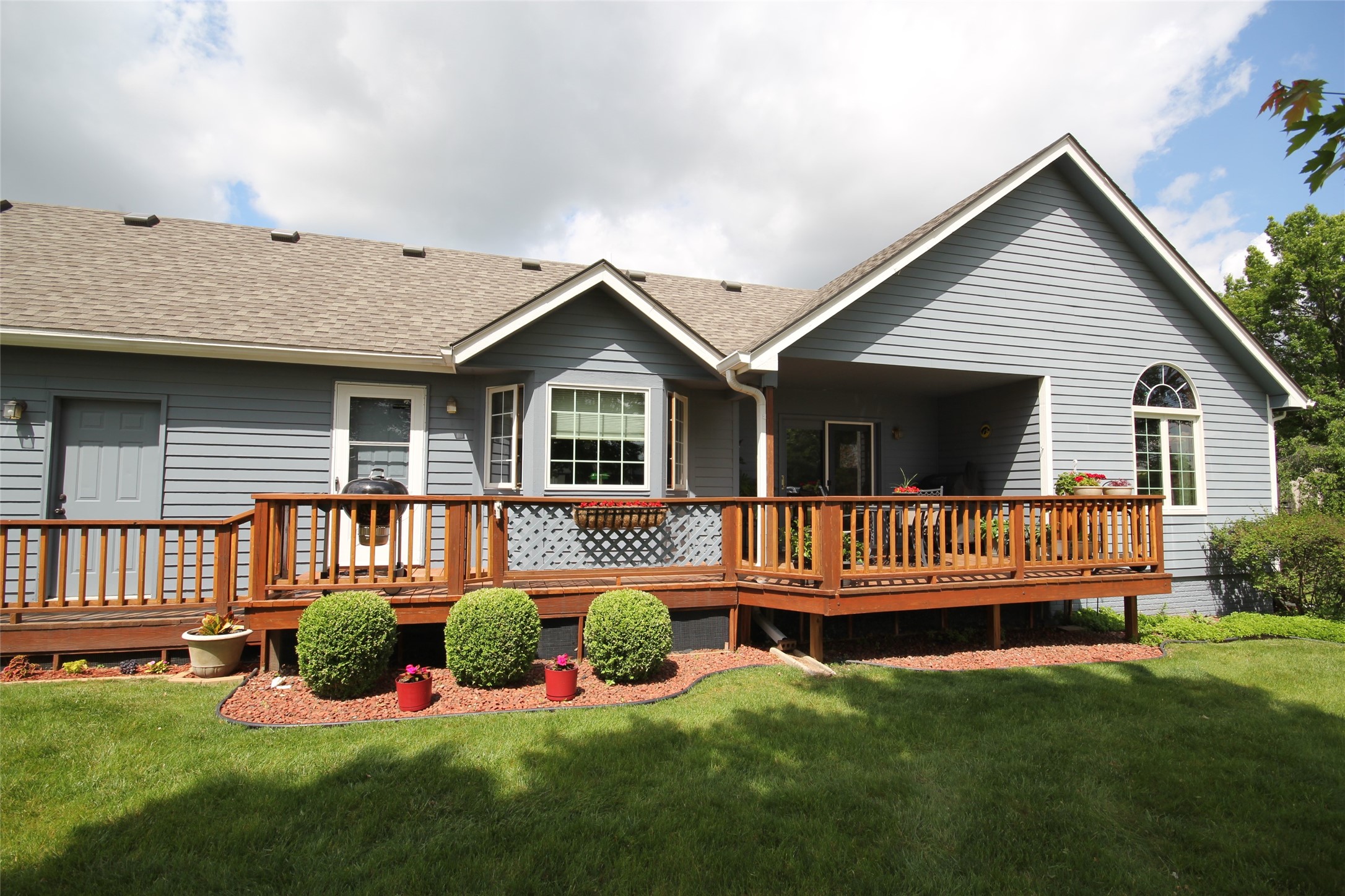 5903 Aspen Circle, Johnston, Iowa image 4