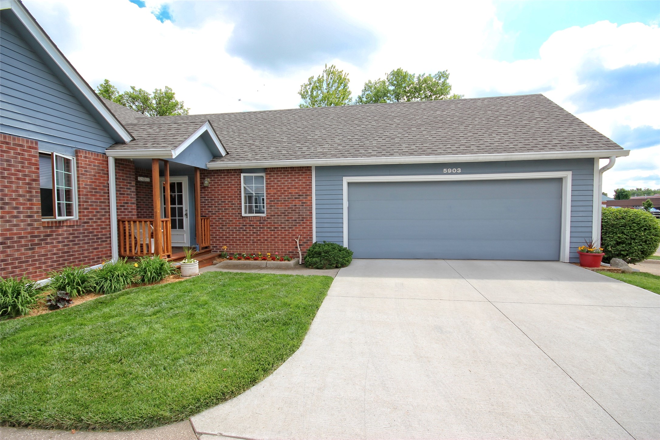 5903 Aspen Circle, Johnston, Iowa image 3