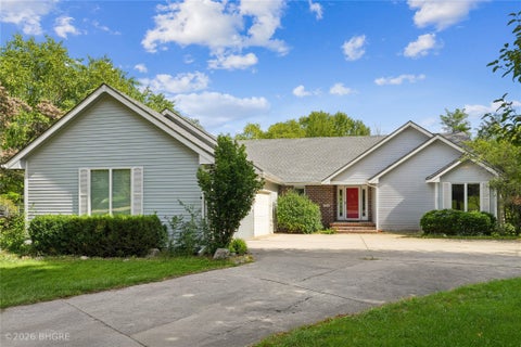 Homes For Sale - 2821 Virginia Place<br/> Des Moines, IA 50321