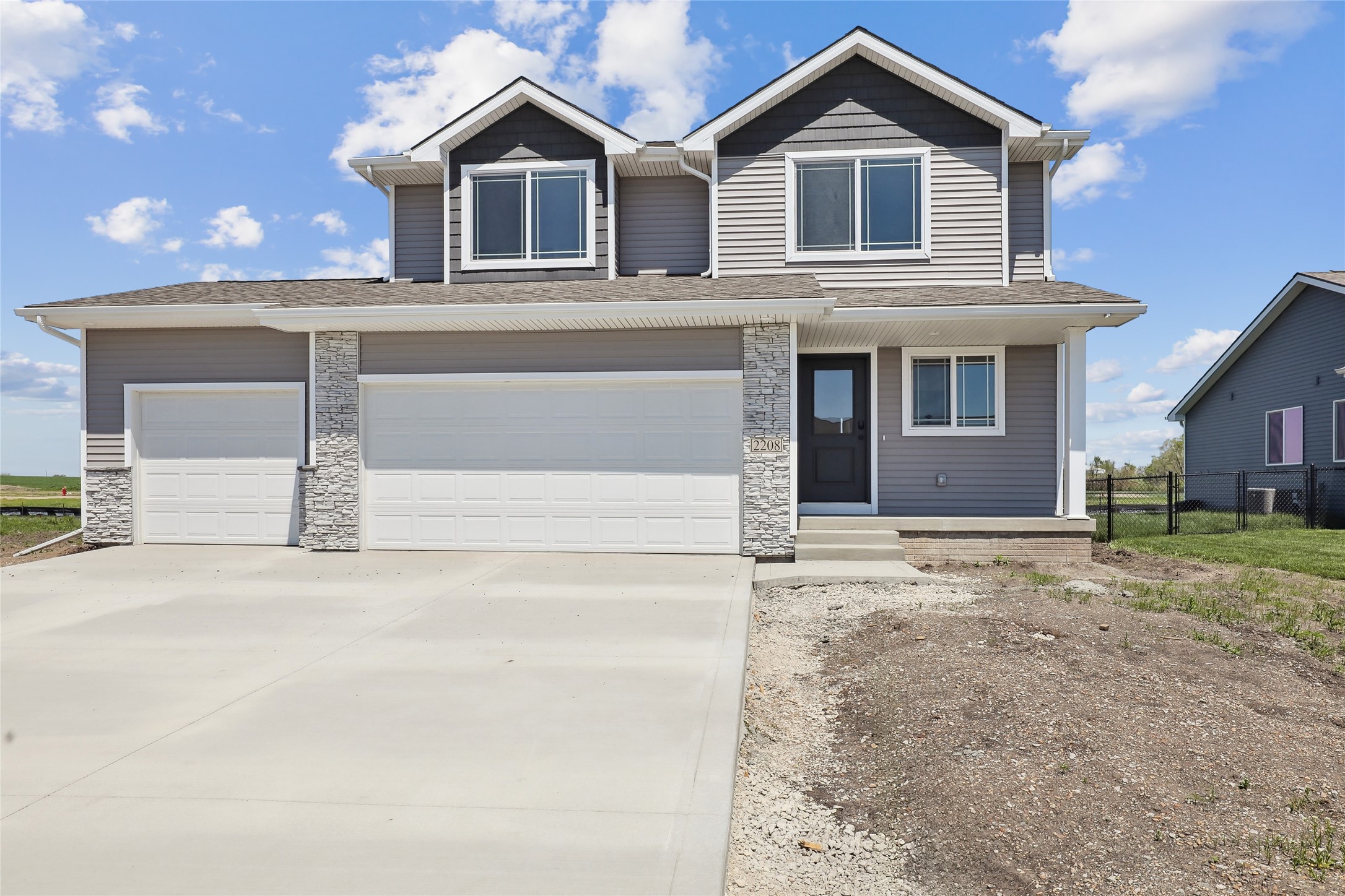 2208 White Oak Lane, Granger, Iowa image 1