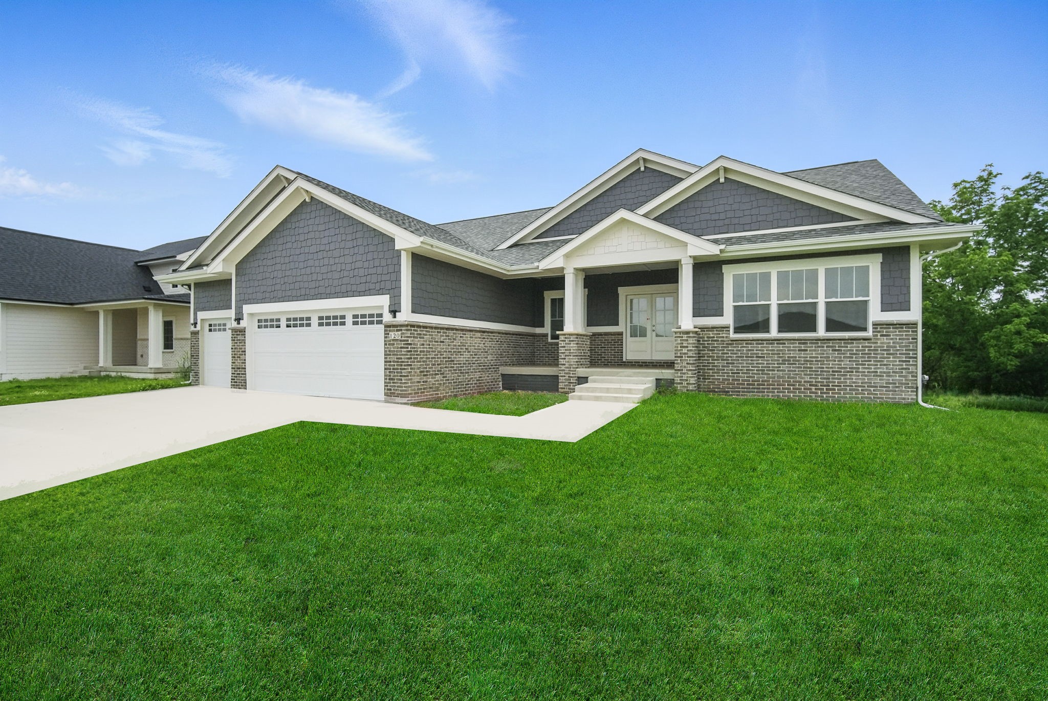 120 NW Alderleaf Drive