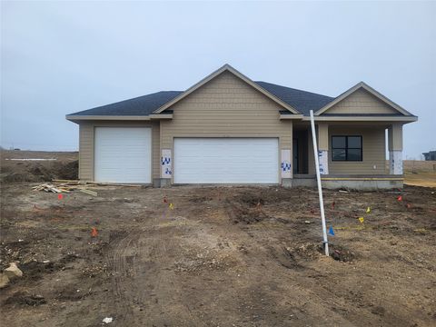 Homes For Sale - 101 Crossroads Court<br/> Polk City, IA 50226