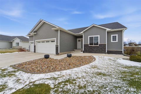 Featured picture for the property 733275