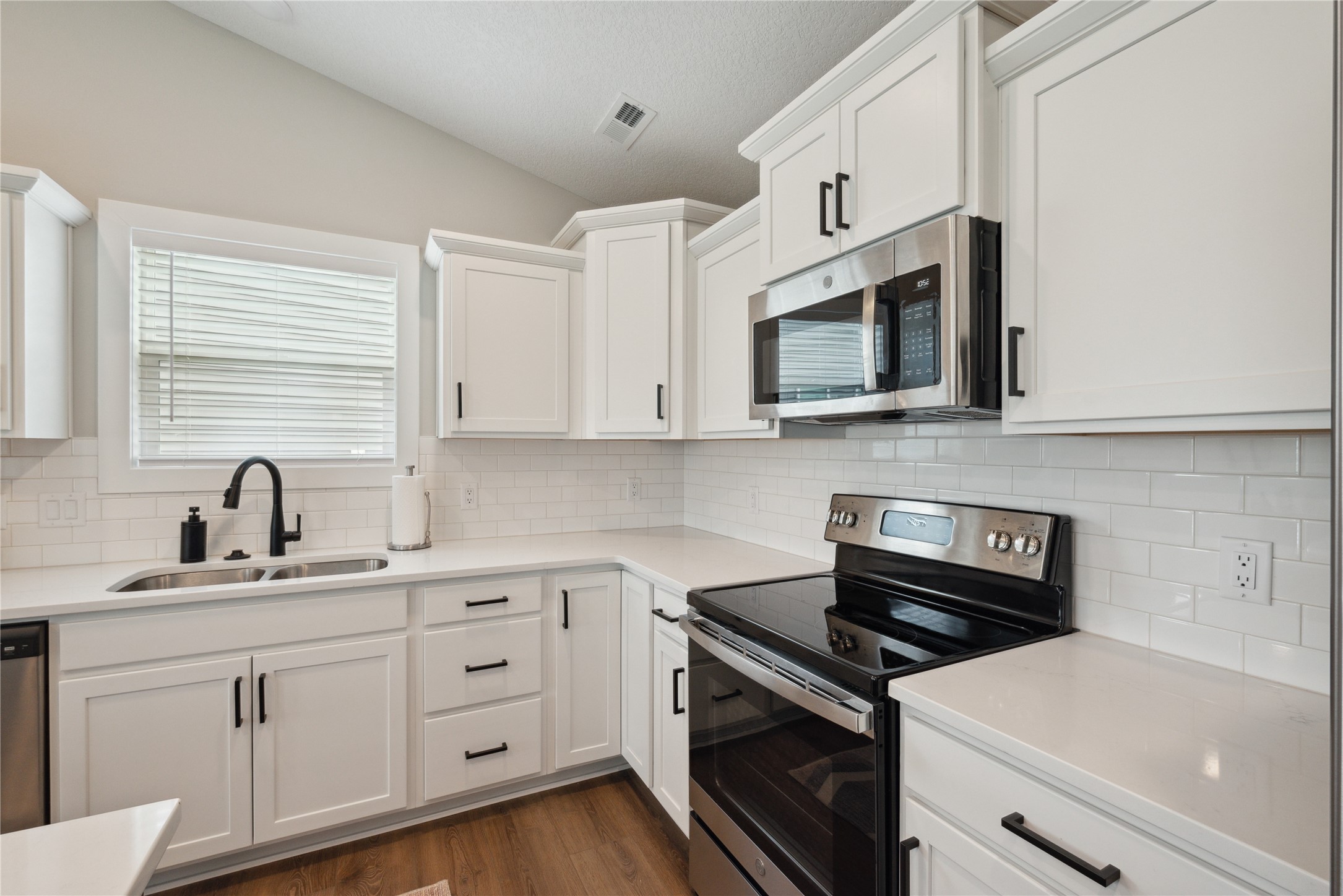 5615 NE Creek Ridge Drive, Ankeny, Iowa image 13