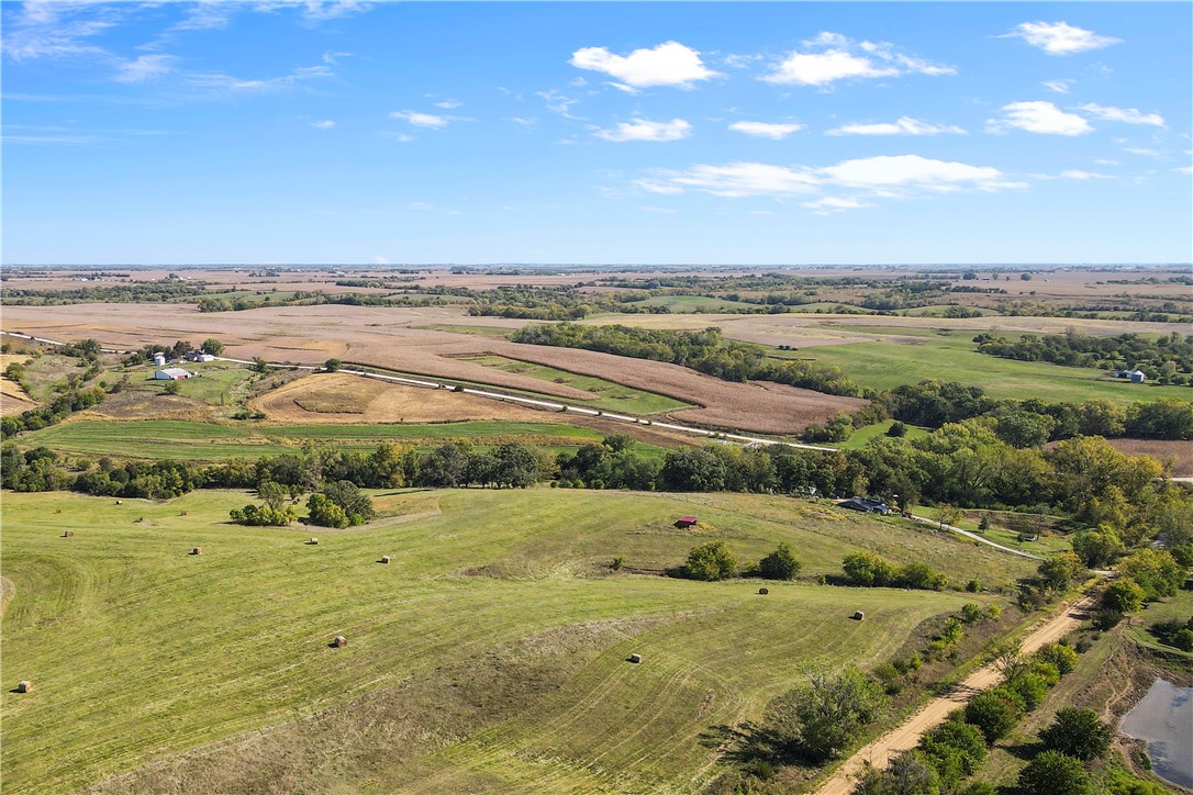 17810 210th Avenue, Milo, Iowa image 5