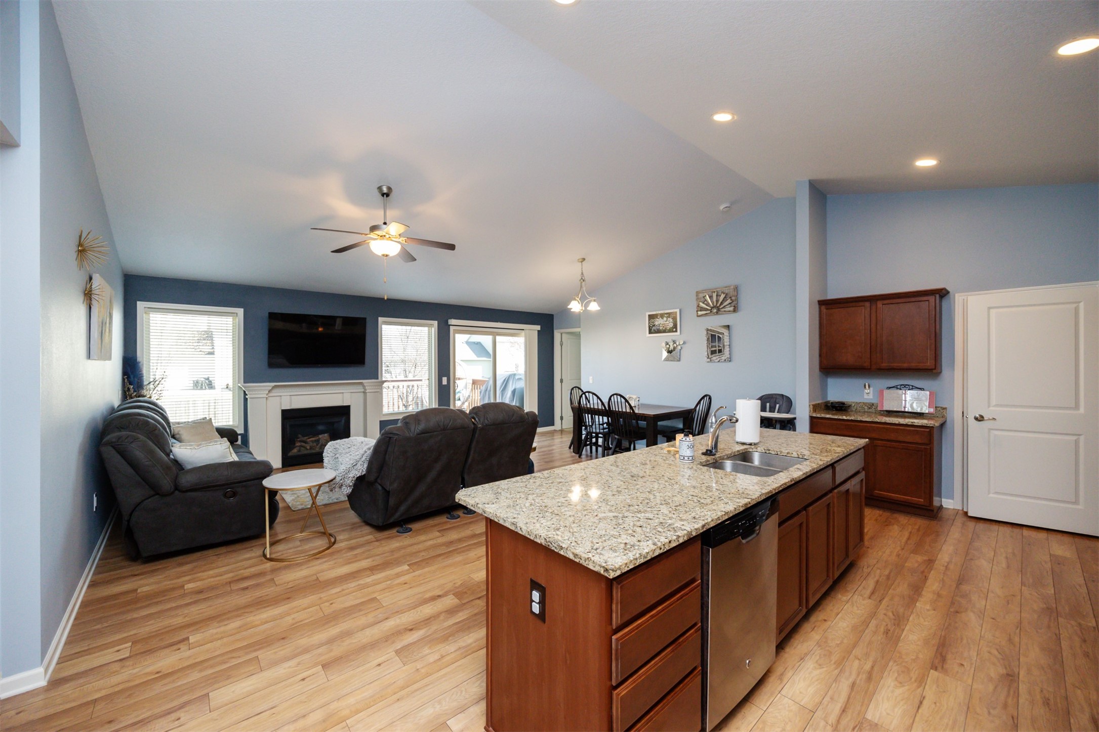 4710 E Valdez Drive, Des Moines, Iowa image 6