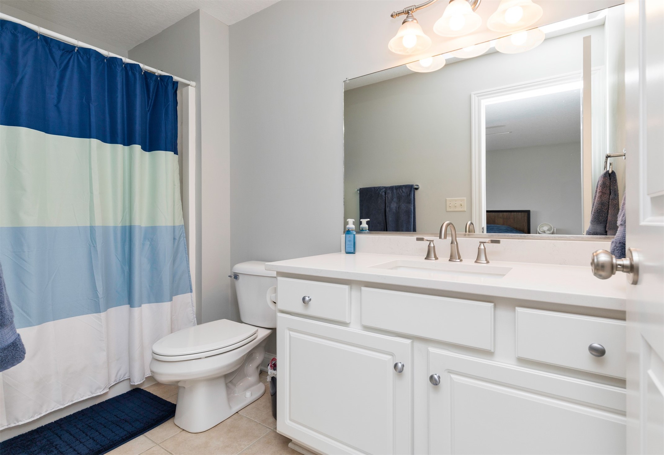 15305 Oakwood Drive, Urbandale, Iowa image 22