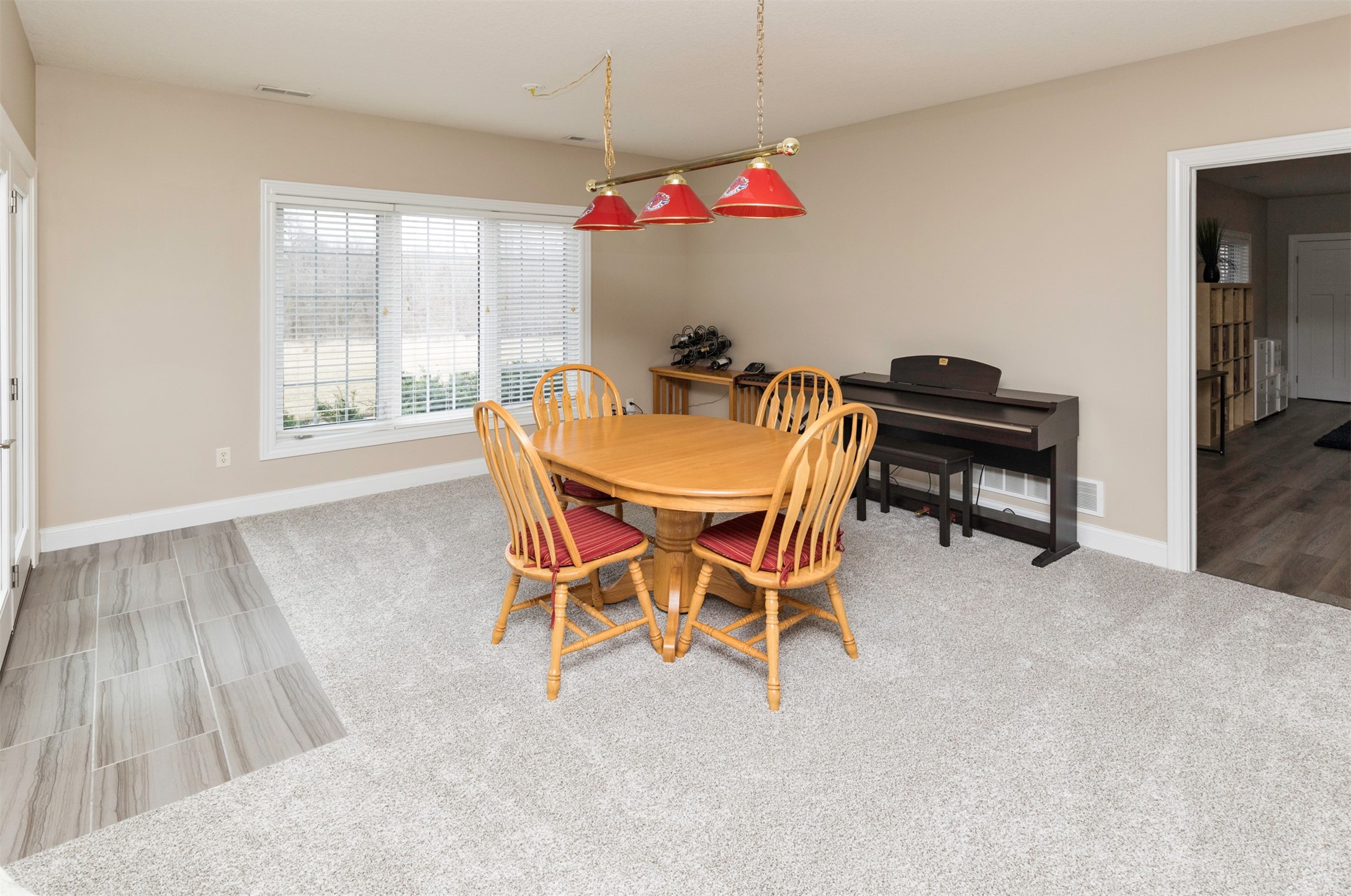 15305 Oakwood Drive, Urbandale, Iowa image 25