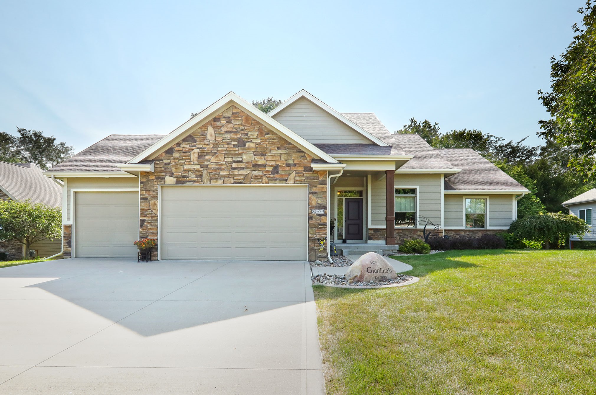 2509 NE 12th Court