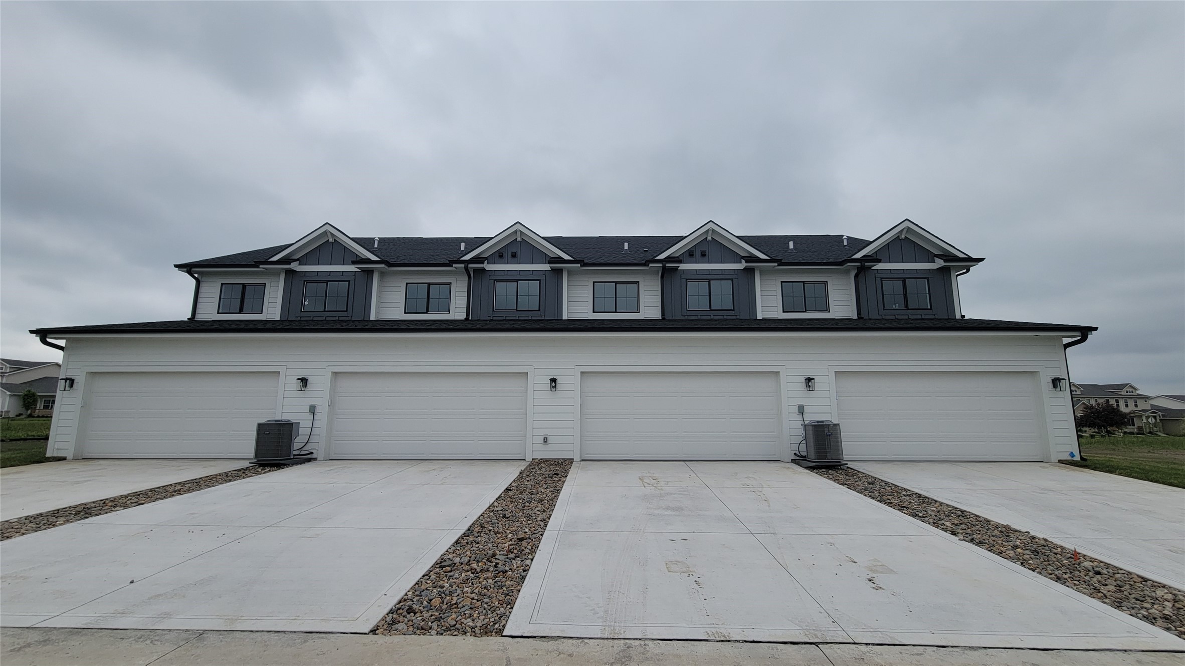 1994 S Warrior Lane, Waukee, Iowa image 2