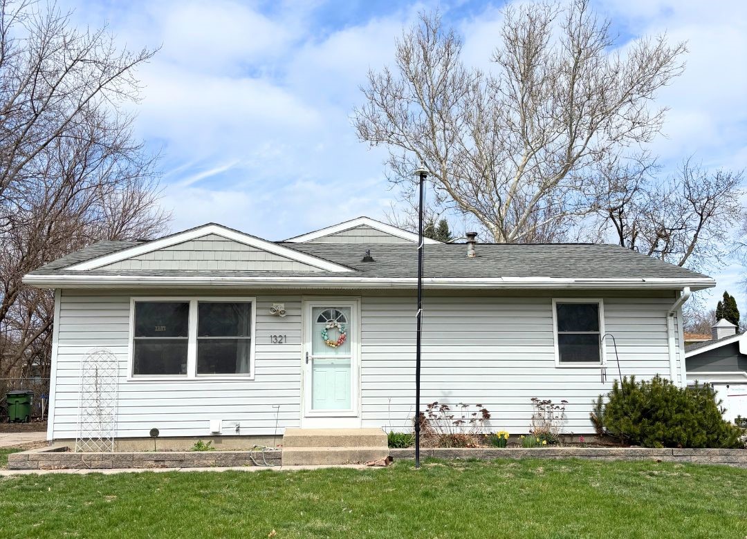 1321 Nixon Circle, Ames, Iowa image 1
