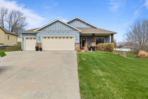 Homes For Sale - 1435 S View Drive<br/> Marion County, Knoxville, IA 50138