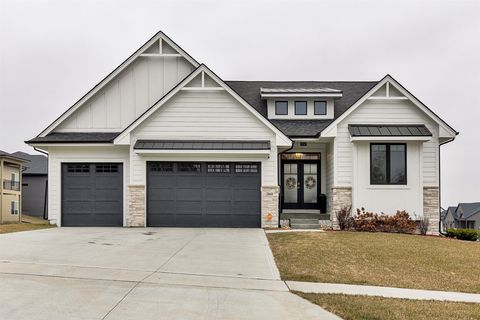 2860 NW Brookside Drive Grimes IA 50111