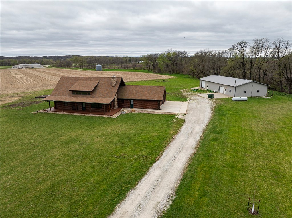 2023 Woody Court, Prole, Iowa image 5