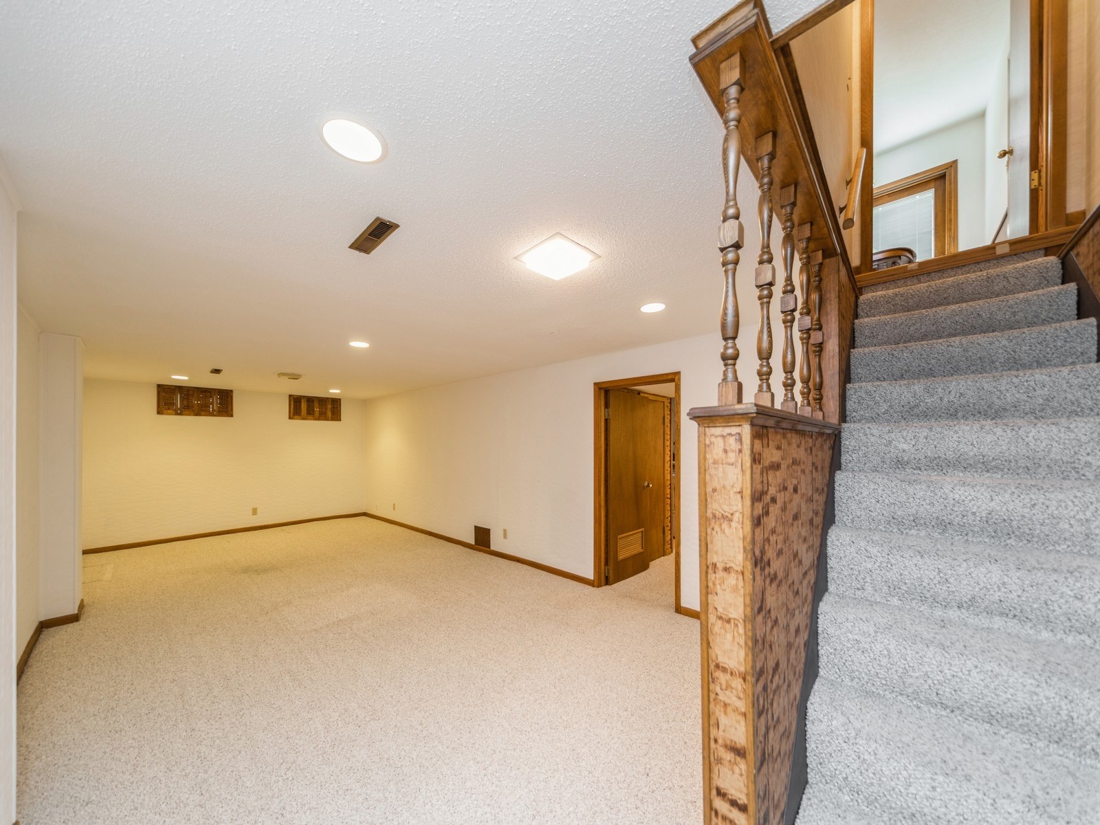 2016 Crown Flair Drive, West Des Moines, Iowa image 22
