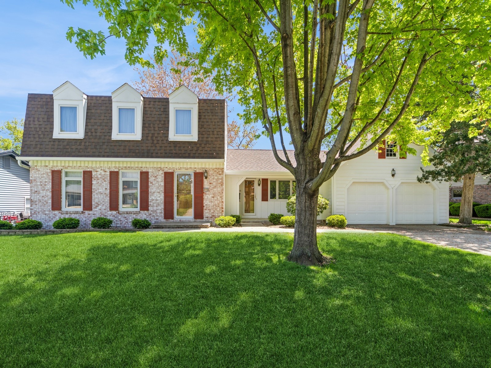 2016 Crown Flair Drive, West Des Moines, Iowa image 1
