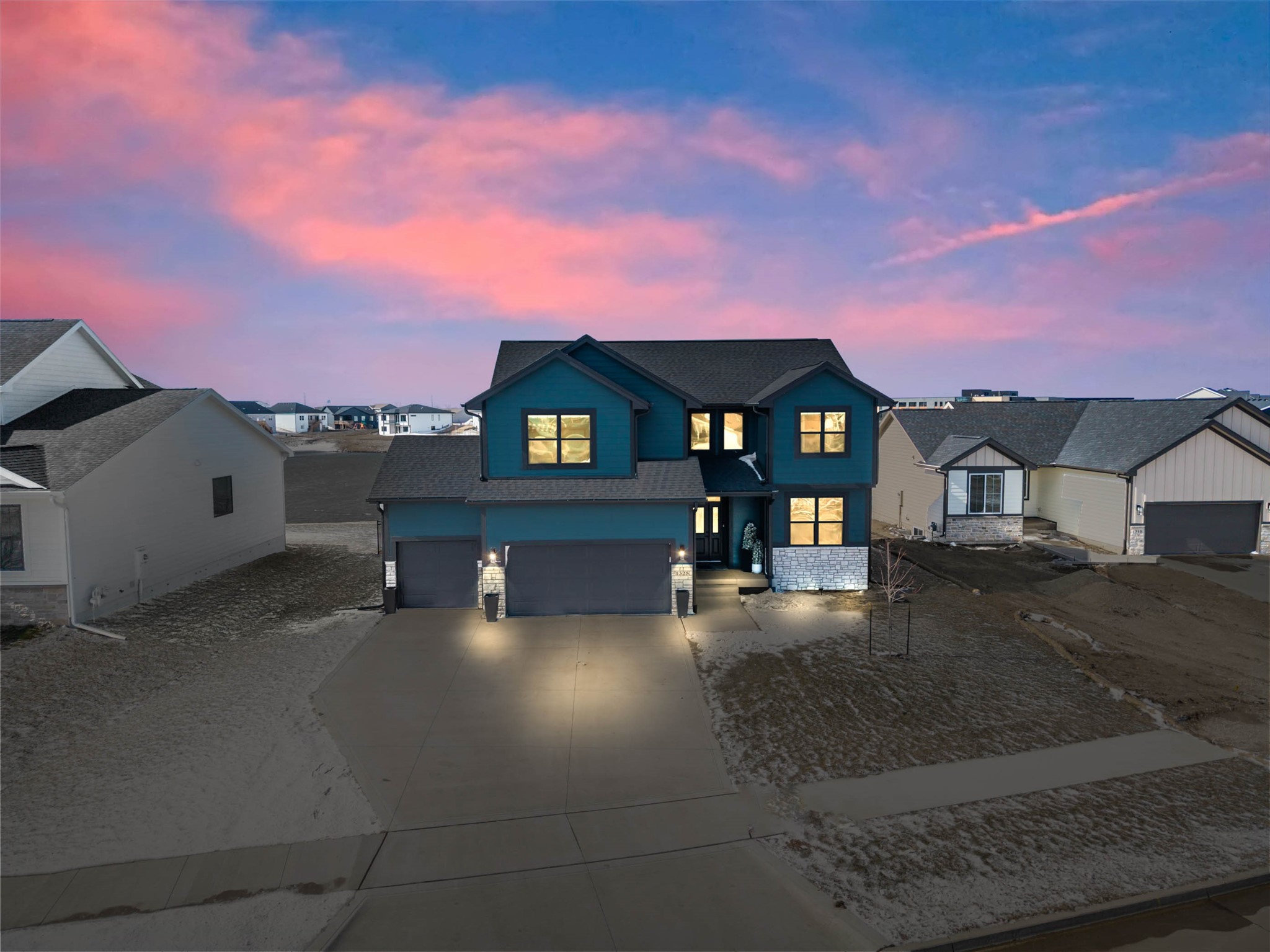 1325 NW Yorktown Drive