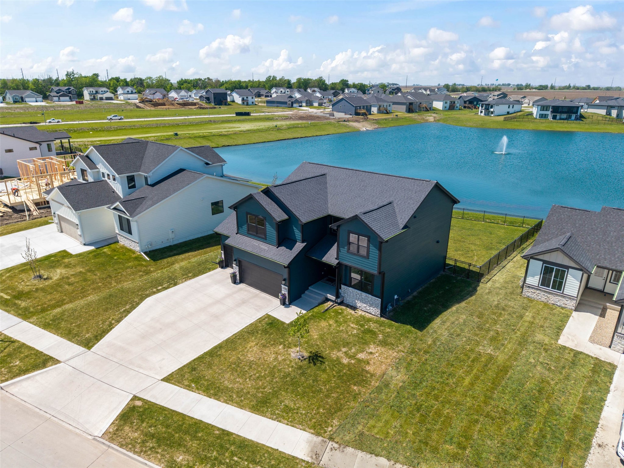1325 NW Yorktown Drive