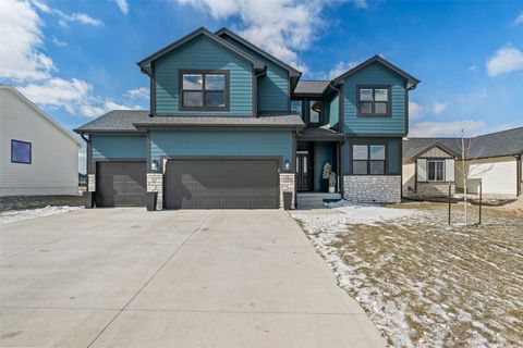 Homes For Sale - 1325 NW Yorktown Drive<br/> Waukee, IA 50263