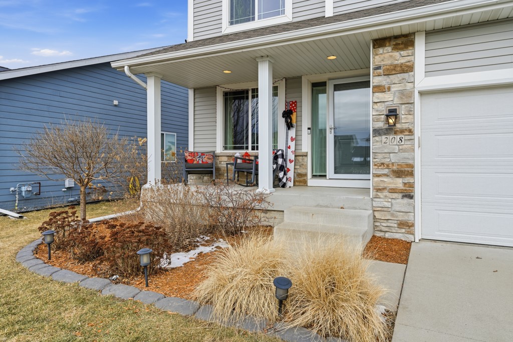 208 Aspen Drive NE