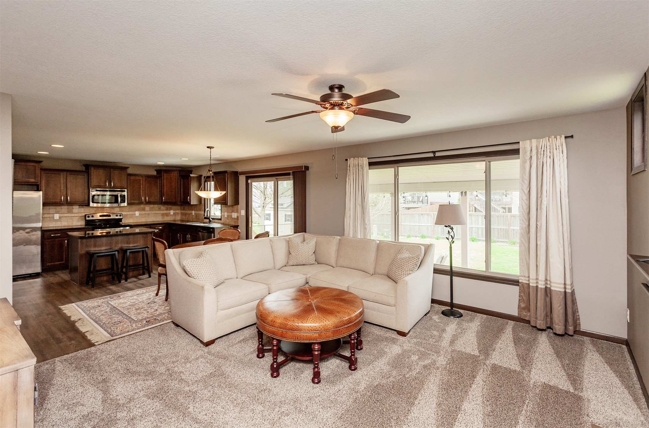 904 NW Prairie Creek Drive, Grimes, Iowa image 2