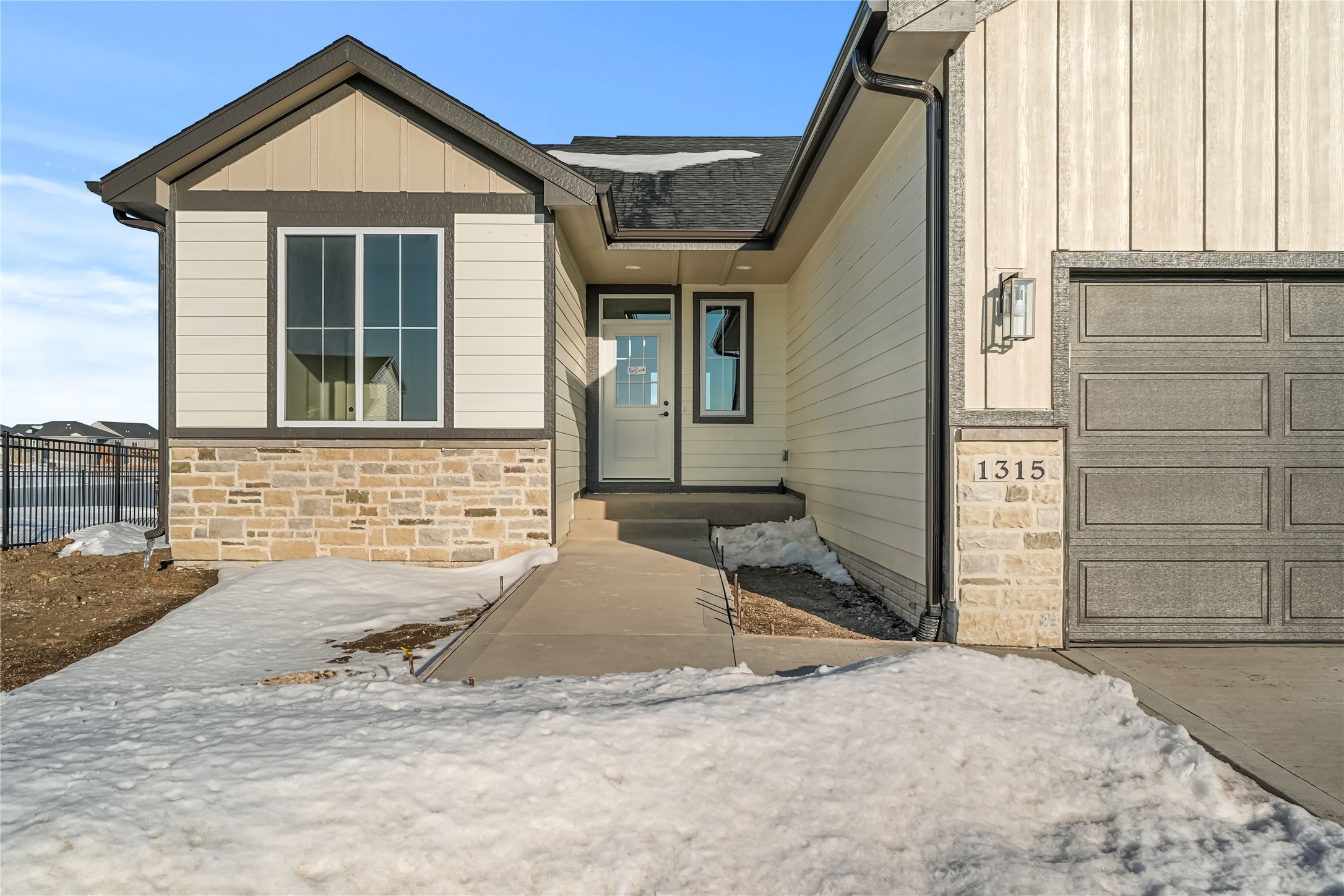 1315 NW Yorktown Drive