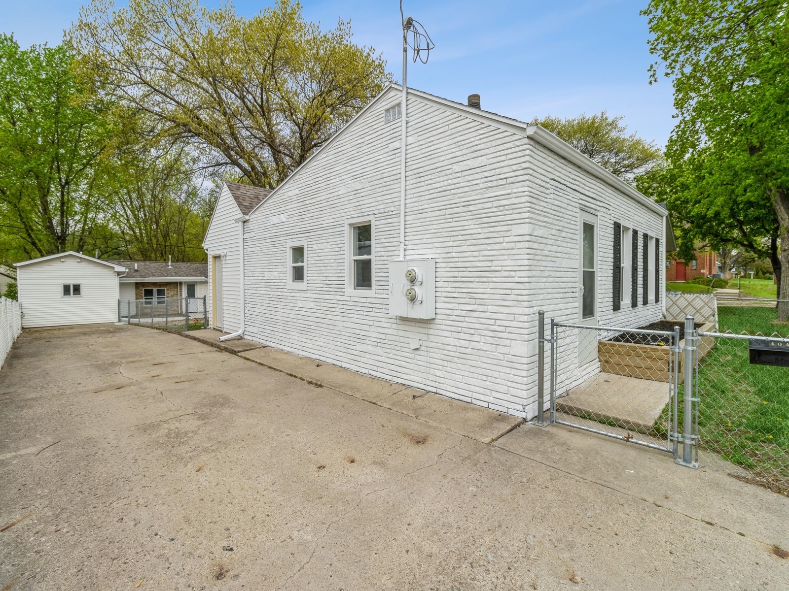 4040 6th Avenue, Des Moines, Iowa image 3