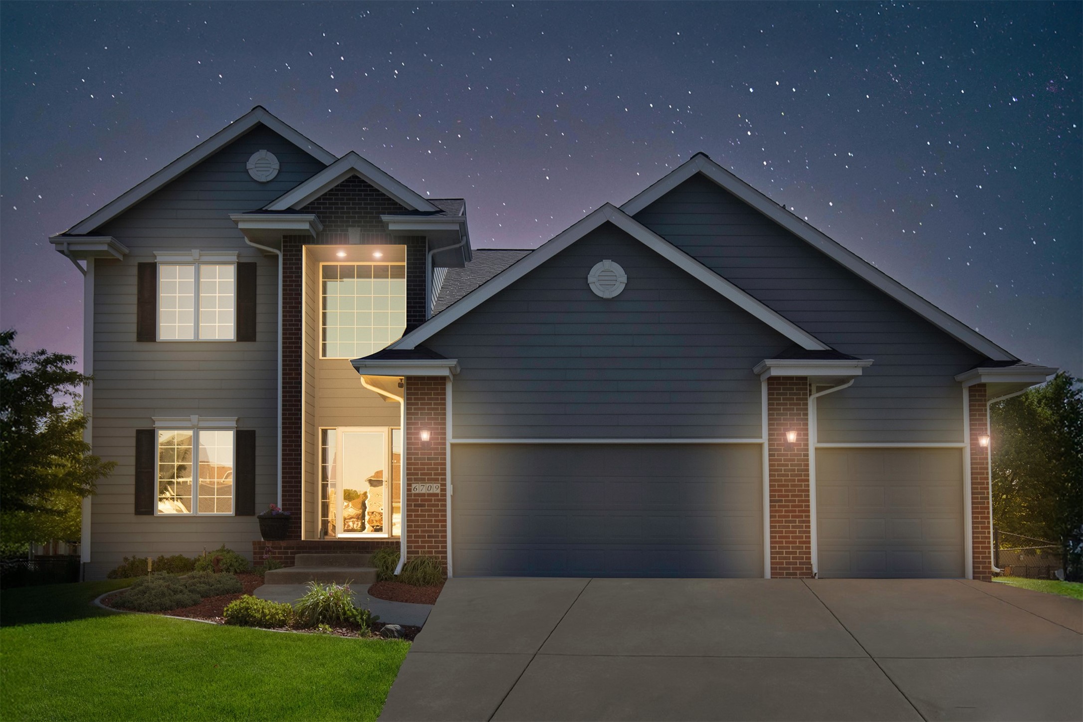 6709 Cheldon Court, Johnston, Iowa image 1