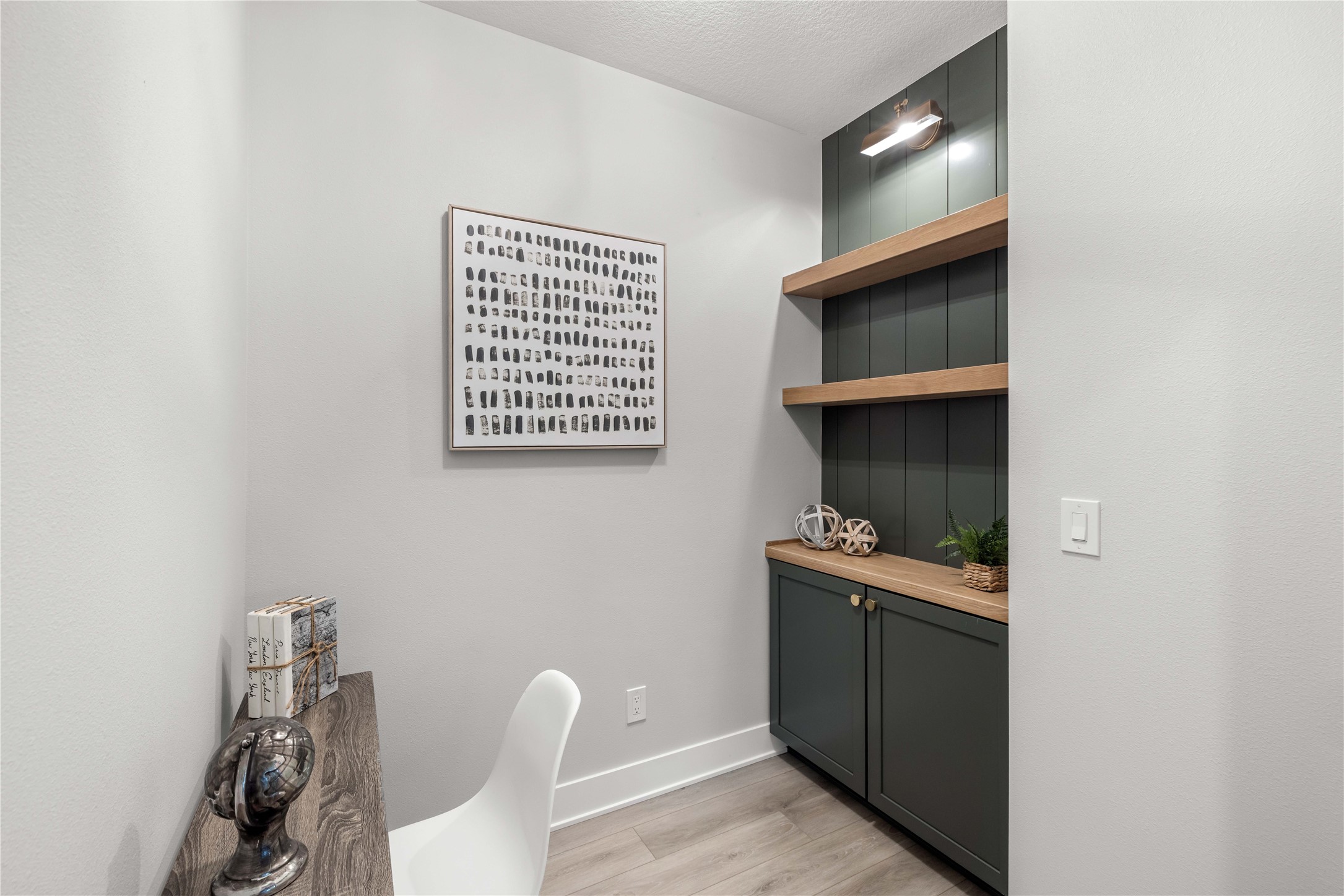 9822 Watermeadow Circle