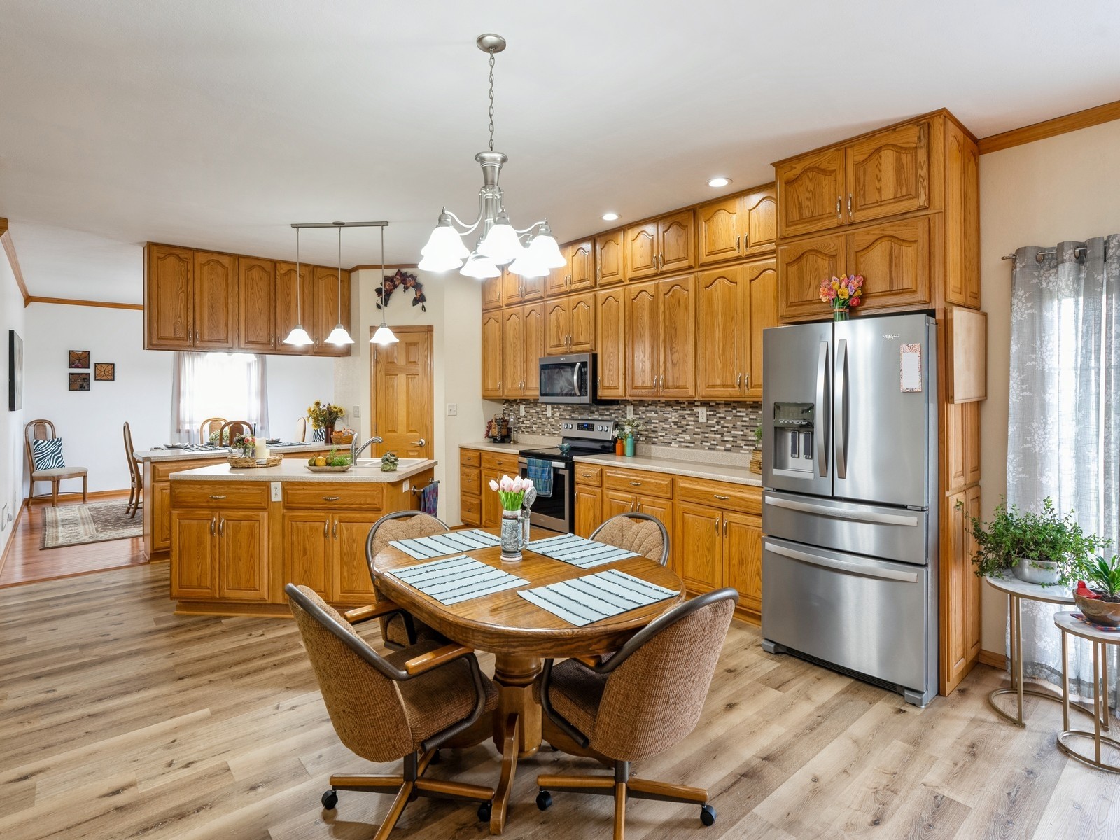 691 S 29th Avenue, Newton, Iowa image 6