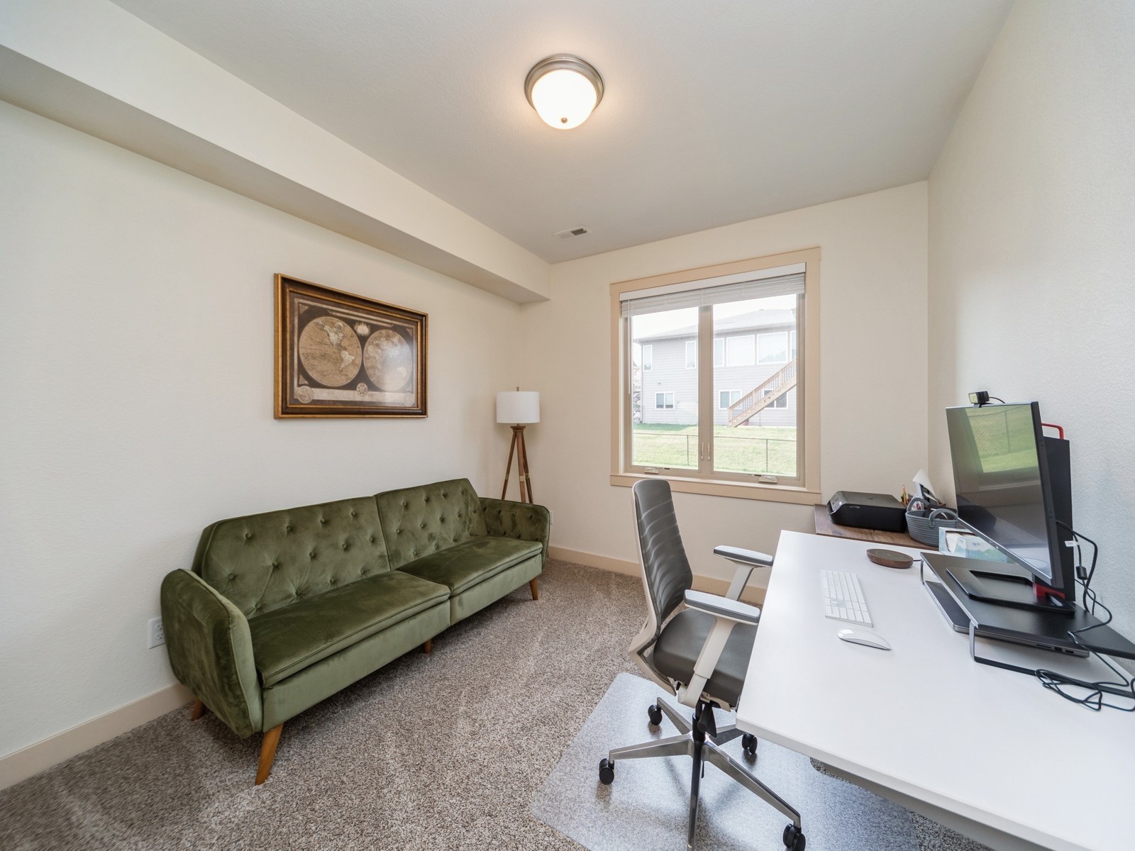16035 Northpark Drive, Urbandale, Iowa image 20