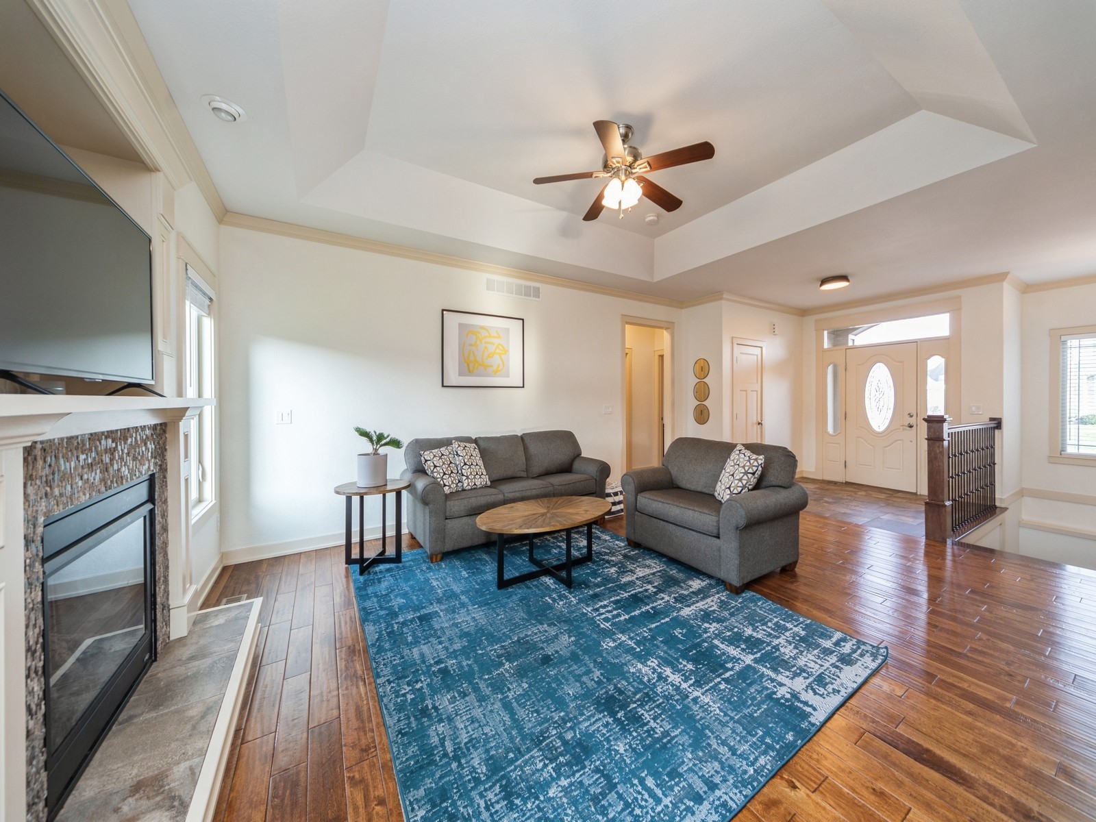 16035 Northpark Drive, Urbandale, Iowa image 2