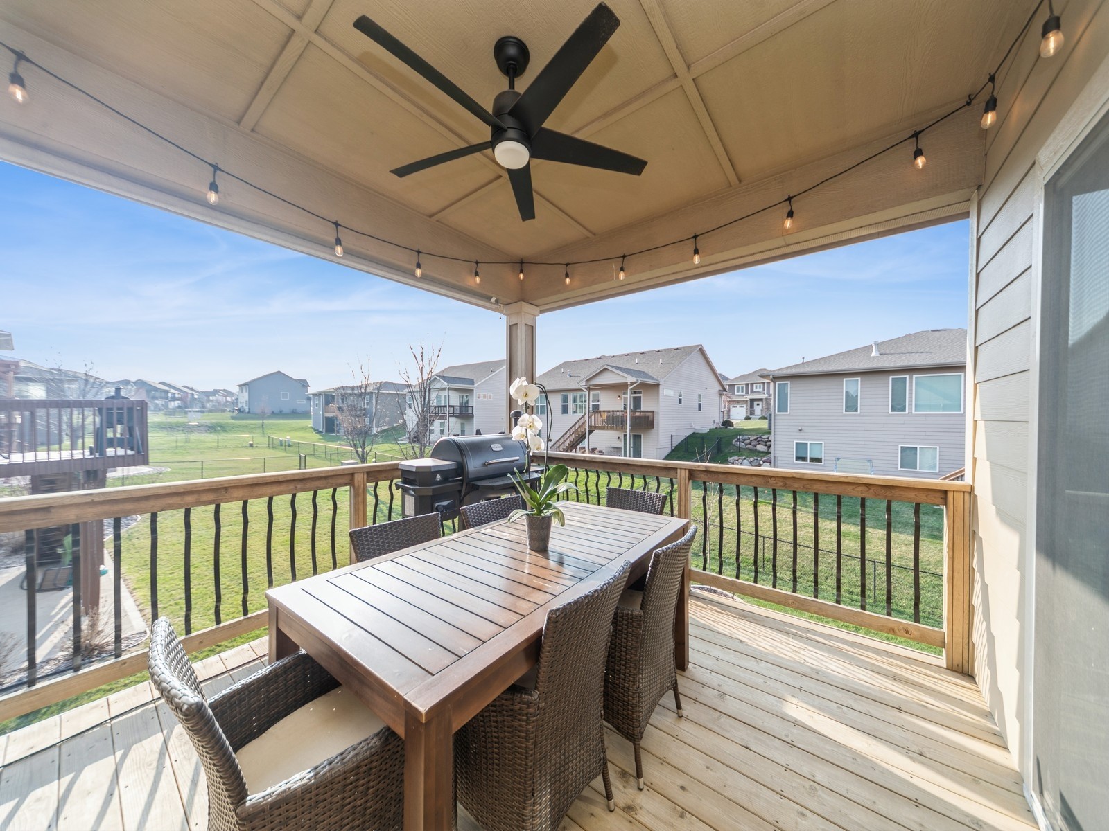16035 Northpark Drive, Urbandale, Iowa image 21