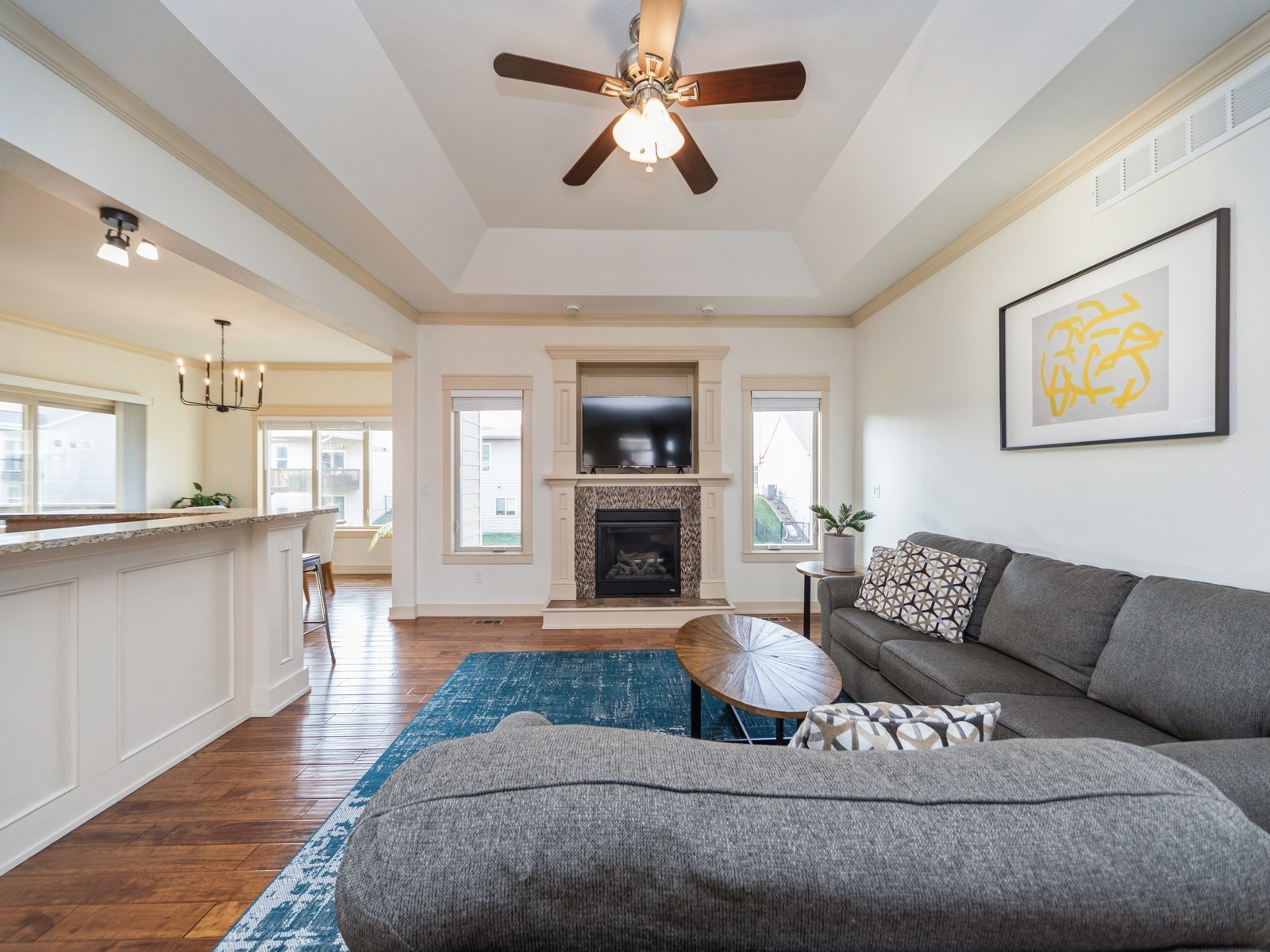 16035 Northpark Drive, Urbandale, Iowa image 3