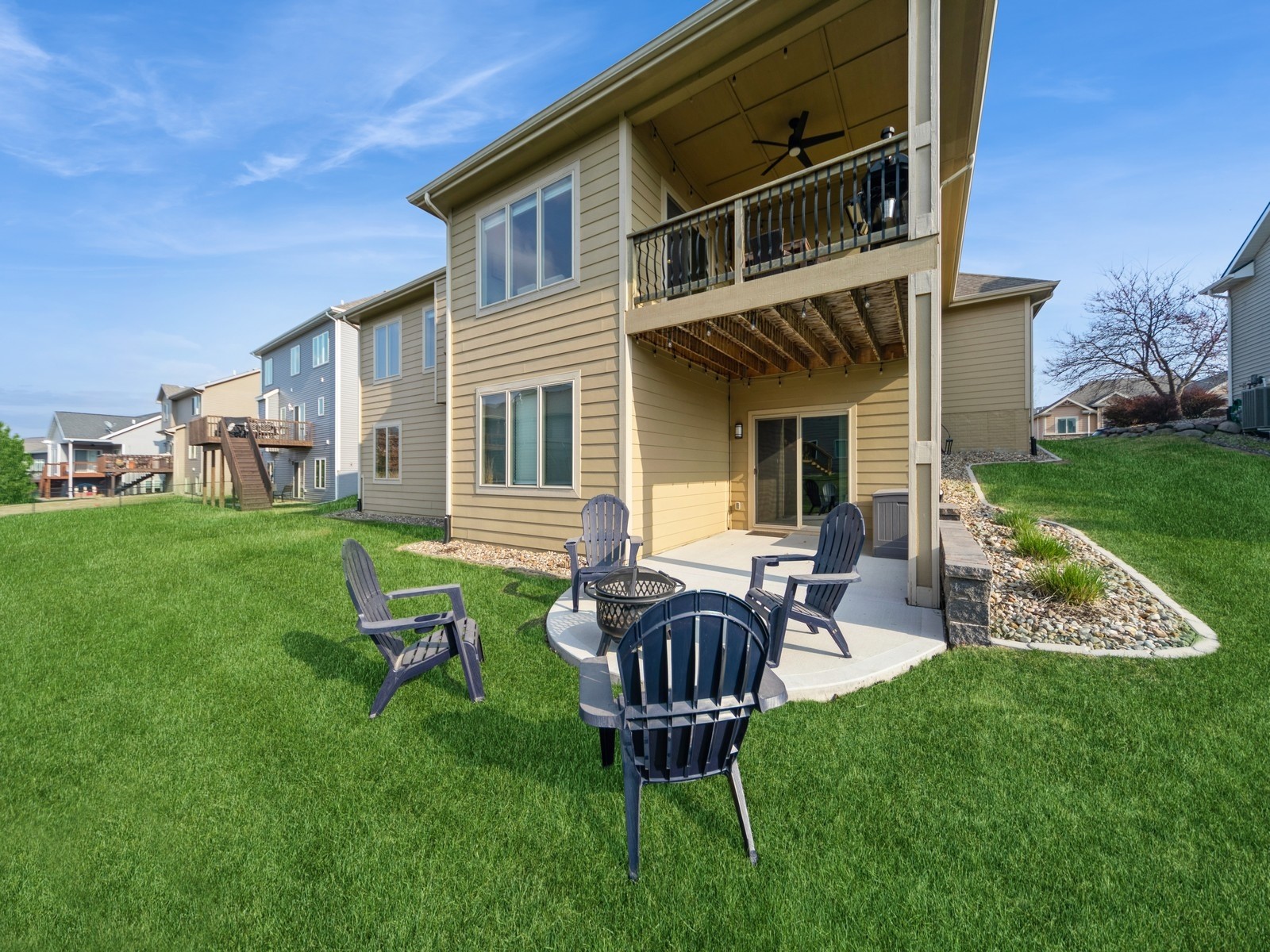 16035 Northpark Drive, Urbandale, Iowa image 23
