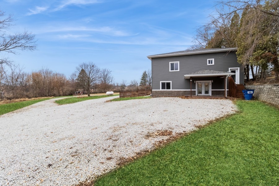 1813 Wiese Garden Road, Marshalltown, Iowa image 1