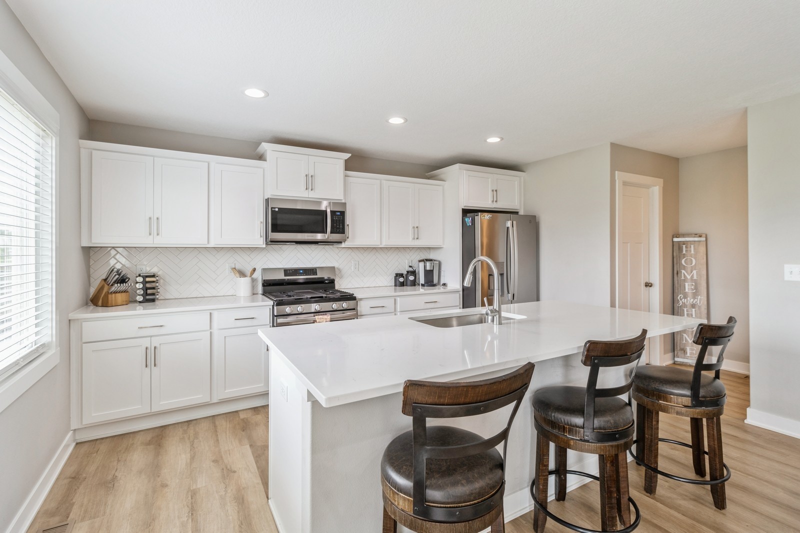 1220 NW Mill Springs Drive, Waukee, Iowa image 12