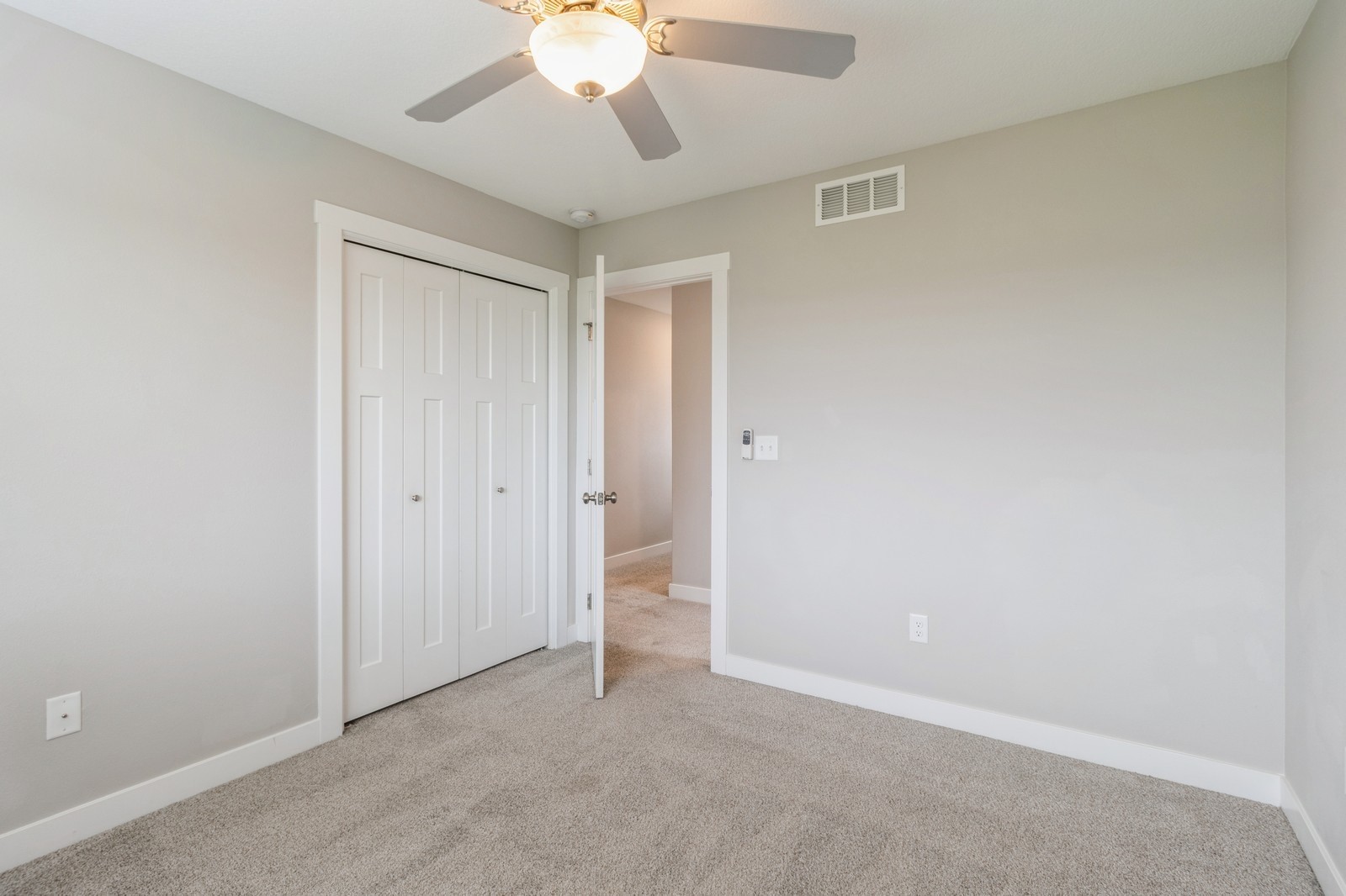 1220 NW Mill Springs Drive, Waukee, Iowa image 19