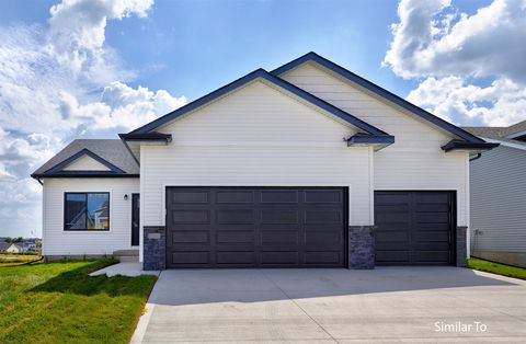 1729 Tuscany Drive SE Altoona IA 50009