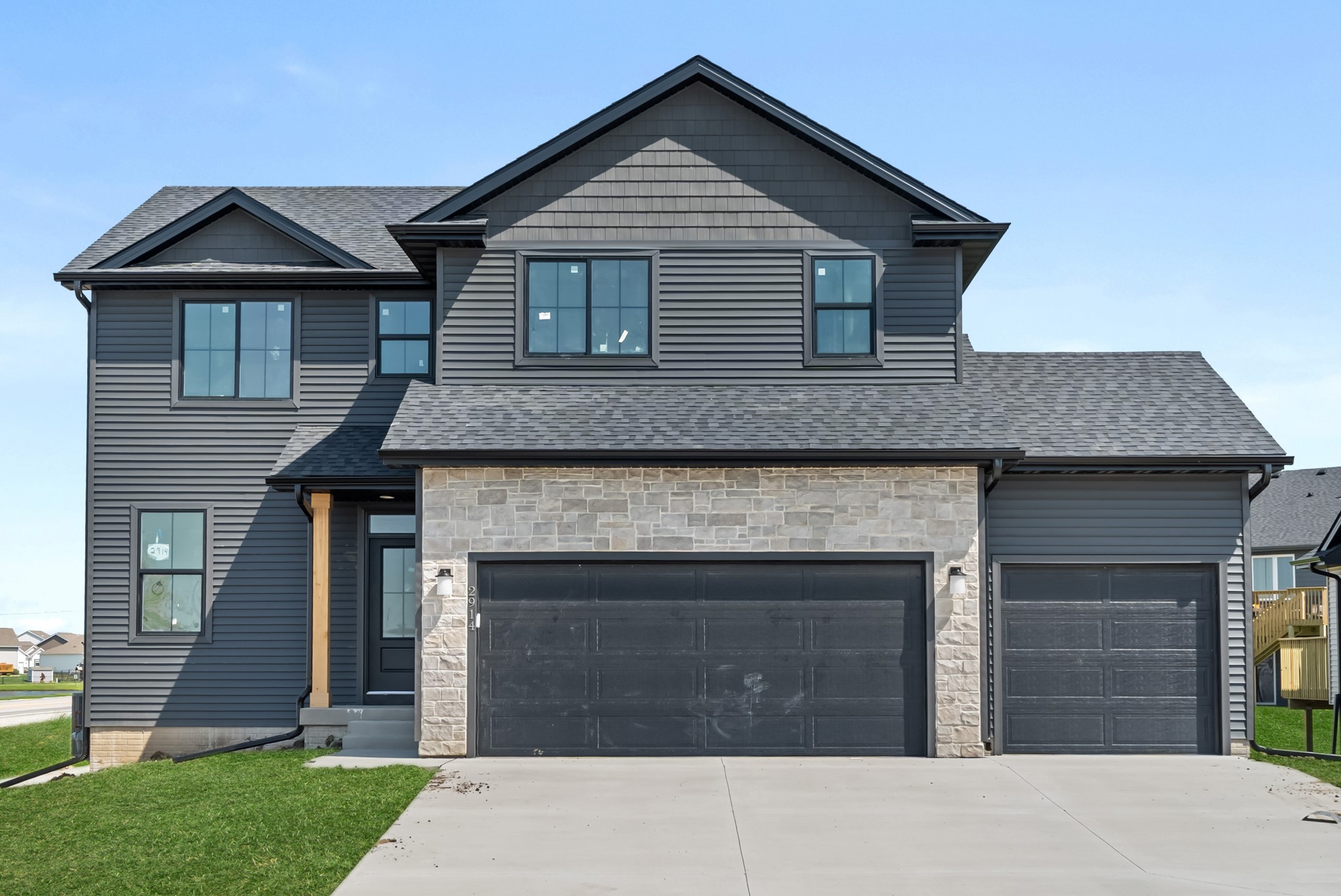 Photo 1 of 35 — 2914 NW Reinhart Drive, Ankeny, IA 50023