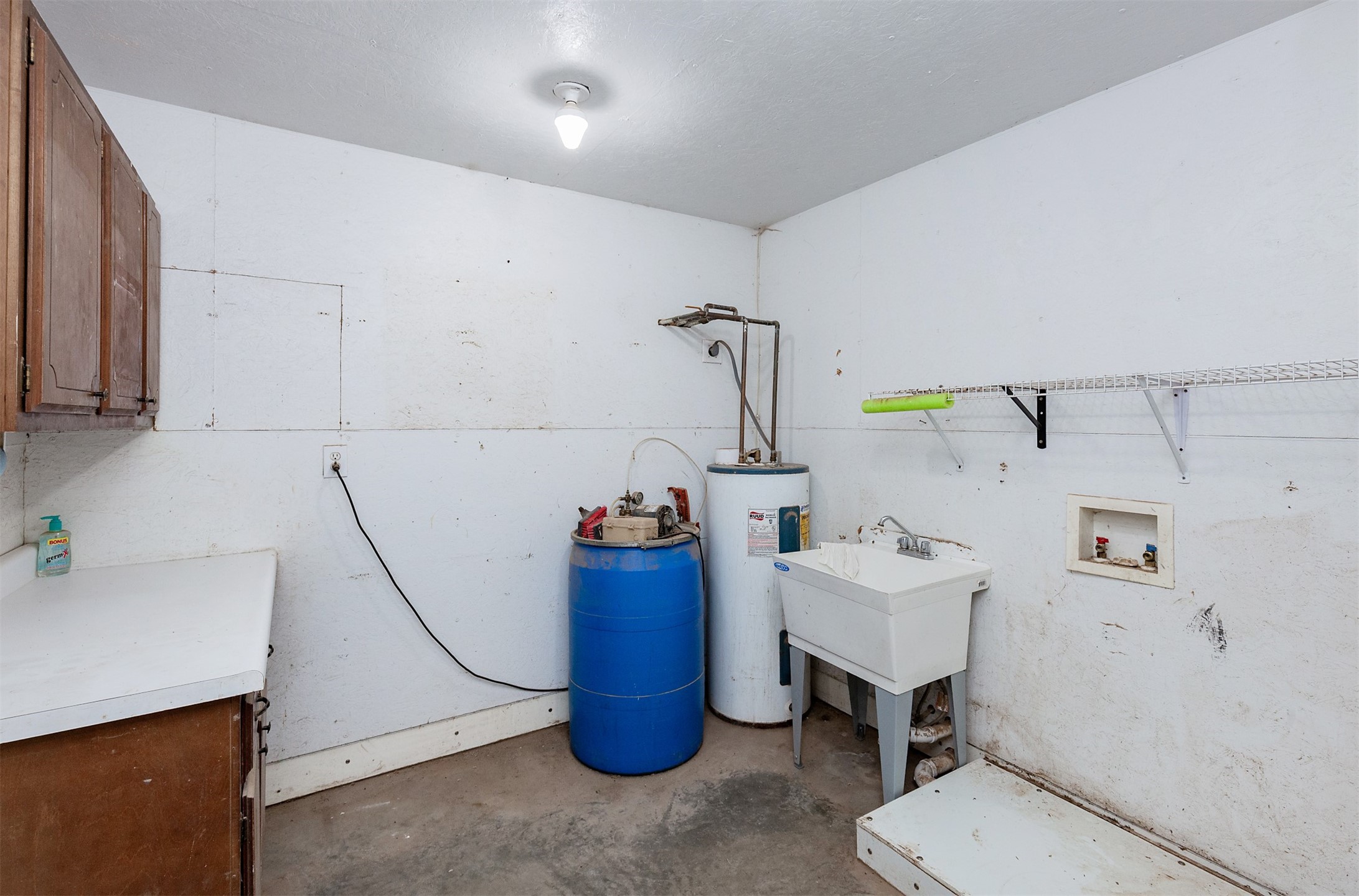 Runnells, Iowa, 50237, United States, 3 Bedrooms Bedrooms, ,1 BathroomBathrooms,Residential,Active,2038160
