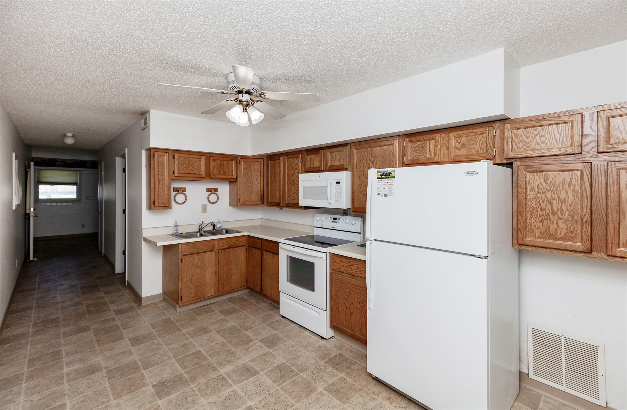 Runnells, Iowa, 50237, United States, 3 Bedrooms Bedrooms, ,1 BathroomBathrooms,Residential,Active,2038160