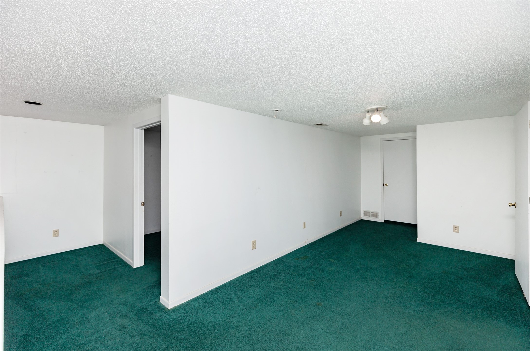 Runnells, Iowa, 50237, United States, 3 Bedrooms Bedrooms, ,1 BathroomBathrooms,Residential,Active,2038160