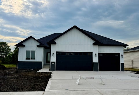 Homes For Sale - 521 Timberline Drive<br/> Gilbert, IA 50105